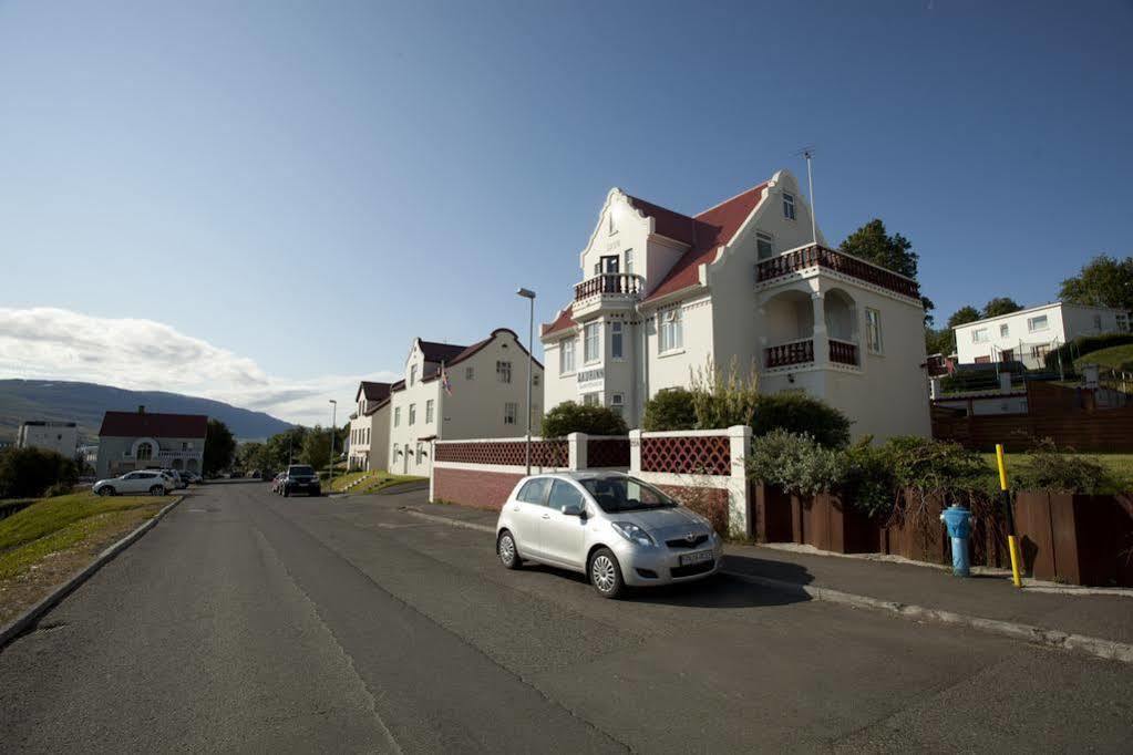 Guesthouse Akurinn Akureyri Exterior photo